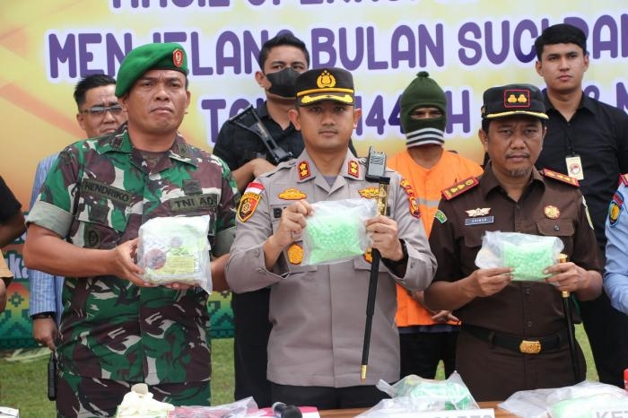 Jelang Ramadan, Polres Bengkalis Bersama Forkopimda menggelar pemusnahan barang bukti narkoba, minuman keras dan knalpot bronk hasil operasi cipta kondisi menjelang bulan suci Ramadhan 1444 H/ tahun 2023 M